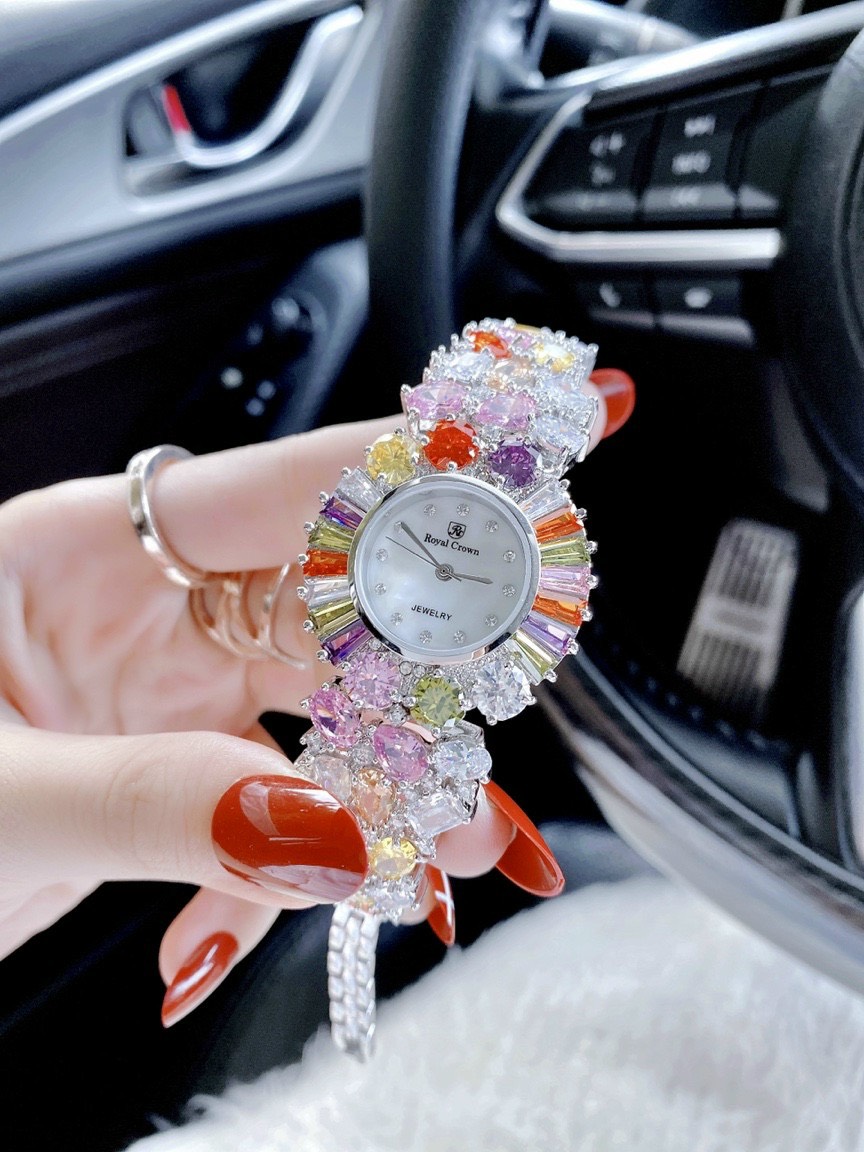 Đồng hồ nữ dây kim loại Royal Crown Đồng hồ nữ dây kim loại Royal Crown