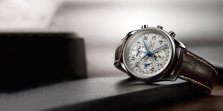 Đồng hồ moonphase là gì