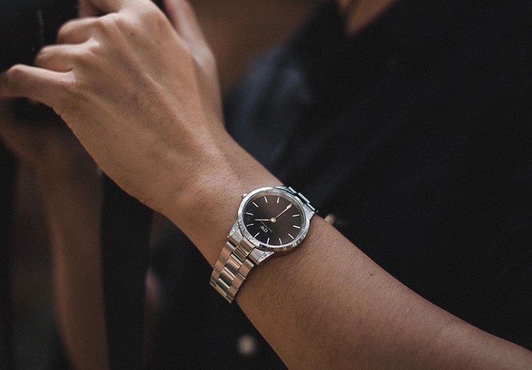 co-tay-16cm-deo-dong-ho-size-bao-nhieu-la-dep