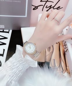 Đồng hồ Davena mặt tròn đính đá