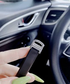 Đồng hồ Cartier nữ dây da màu đen