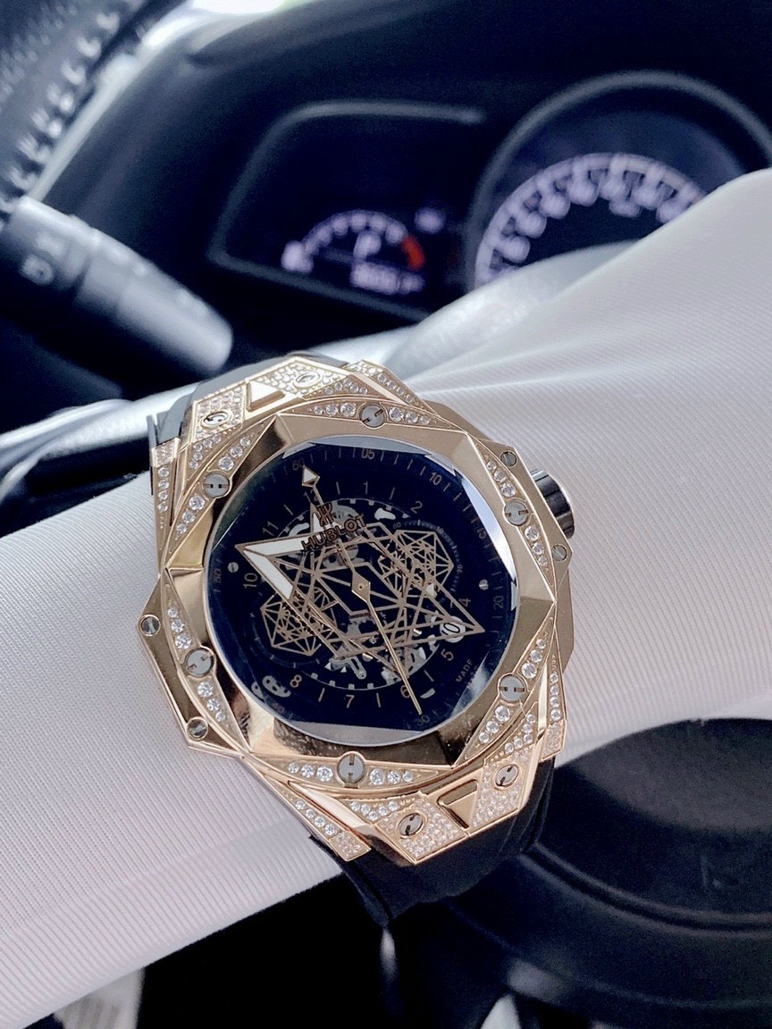 Đồng hồ Hublot Big Bang Sang Bleu II Đồng hồ Hublot Big Bang Sang Bleu II