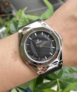 Đồng hồ Hublot nam dây cao su màu đen
