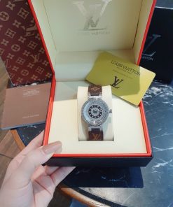 Đồng hồ Louis Vuitton nữ siêu cấp