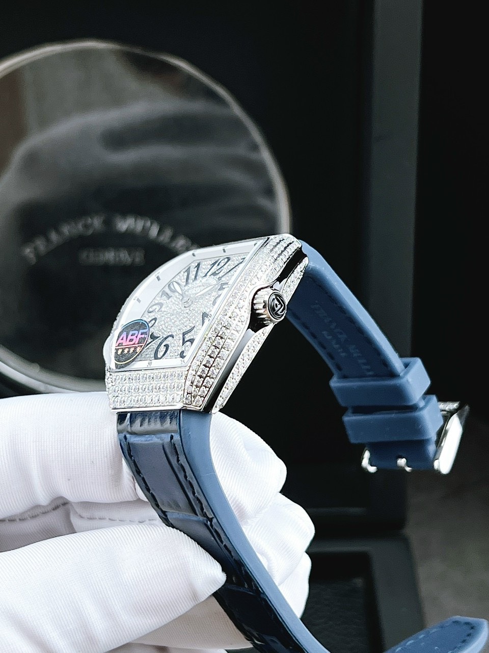 Đồng hồ nữ Franck Muller màu xanh Đồng hồ nữ Franck Muller màu xanh