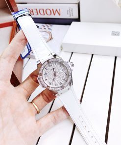 Đồng hồ Hanboro nữ dây cao su màu trắng