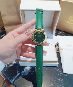 Đồng hồ Versace màu xanh lá cây