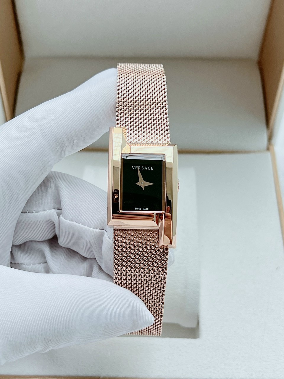 Đồng hồ Versace nữ siêu cấp Đồng hồ Versace nữ siêu cấp