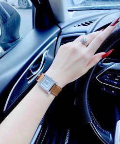Đồng hồ nữ Hermes dây da đính đá