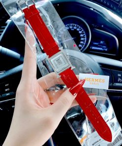 Đồng hồ nữ Hermes màu đỏ