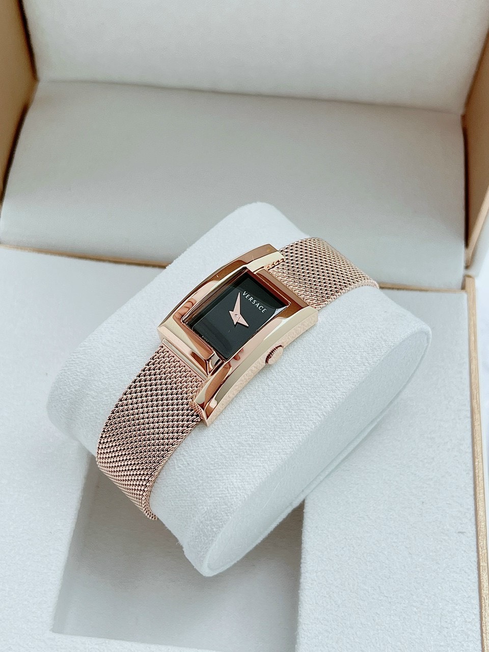 Đồng hồ nữ đẹp Versace Đồng hồ nữ đẹp Versace
