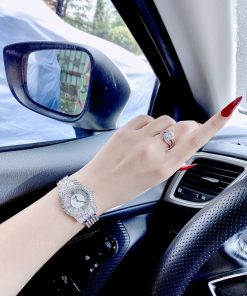 Đồng hồ Chopard nữ mặt tròn đính đá