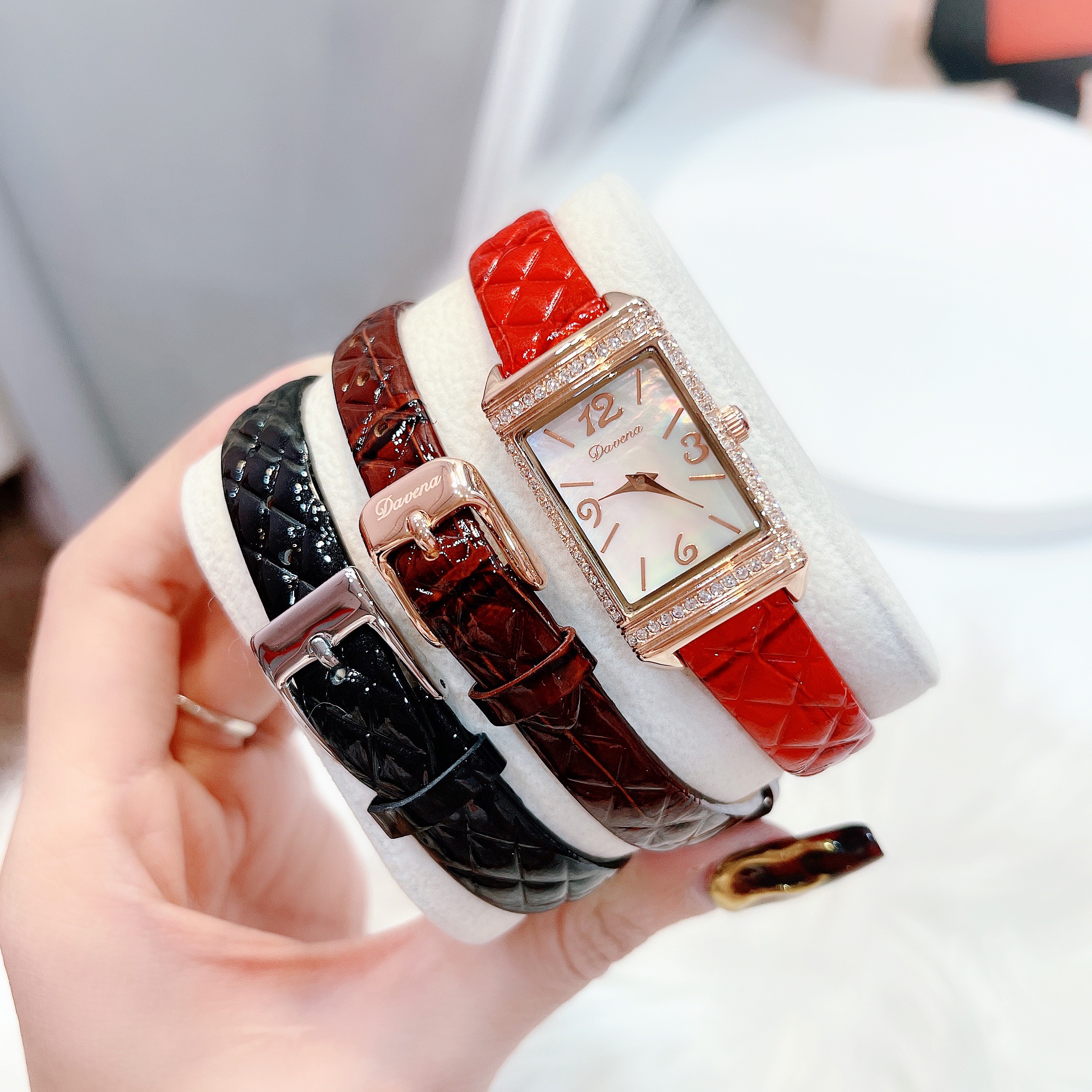 Đồng hồ Davena 61690 Đồng hồ Davena 61690