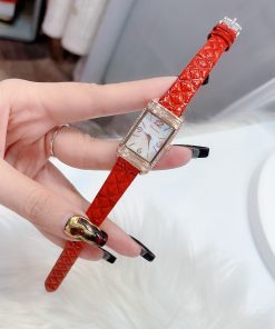 Đồng hồ Davena nữ mặt chữ nhật đính đá