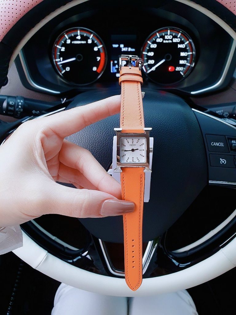 Đồng hồ Hermes nữ màu cam