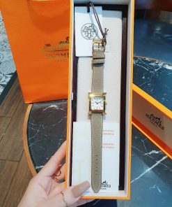 Đồng hồ nữ Hermes màu xám