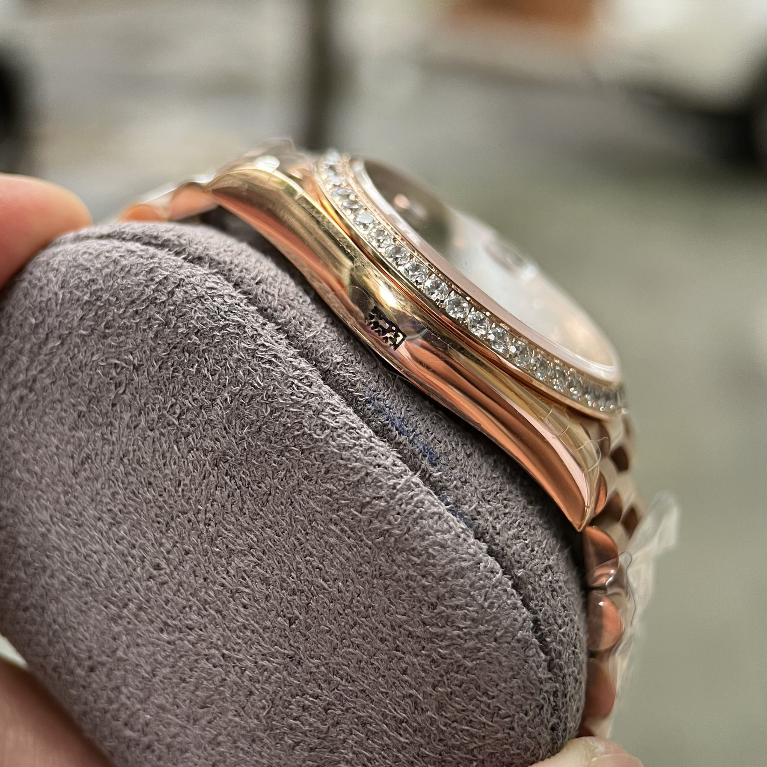 Đồng Hồ Rolex Day-Date nam đính đá Đồng Hồ Rolex Day-Date nam đính đá