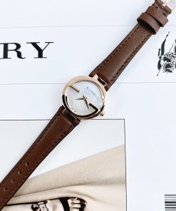 Đồng hồ Gucci nữ dây da màu nâu
