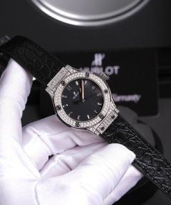 Đồng hồ Hublot nữ Classic Fusion Diamonds