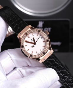 Đồng hồ Hublot nữ màu vàng hồng