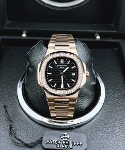 Đồng hồ Patek Philippe Super Fake Nhật Nautilus đính đá Baguette