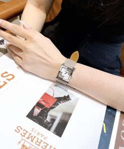 Đồng hồ Hermes nữ mặt vuông dây da màu xám giá rẻ