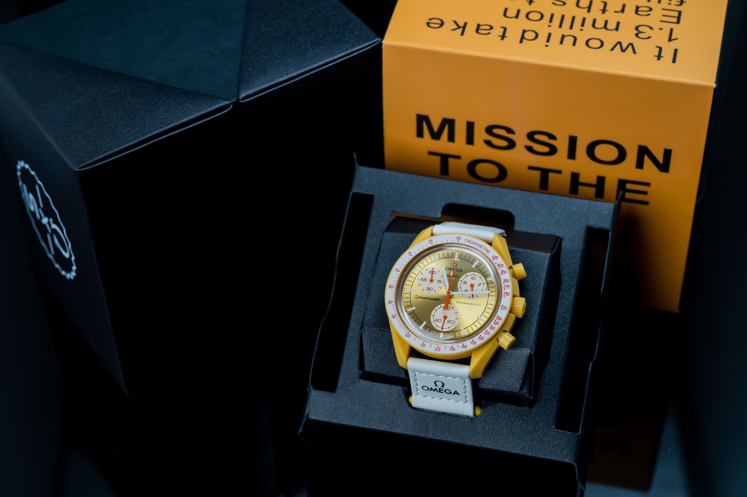 Đồng hồ Omega x Swatch SpeedMaster Fake Cao Cấp MoonSwatch Mặt Trời 42mm Đồng hồ Omega x Swatch SpeedMaster Fake Cao Cấp MoonSwatch Mặt Trời 42mm