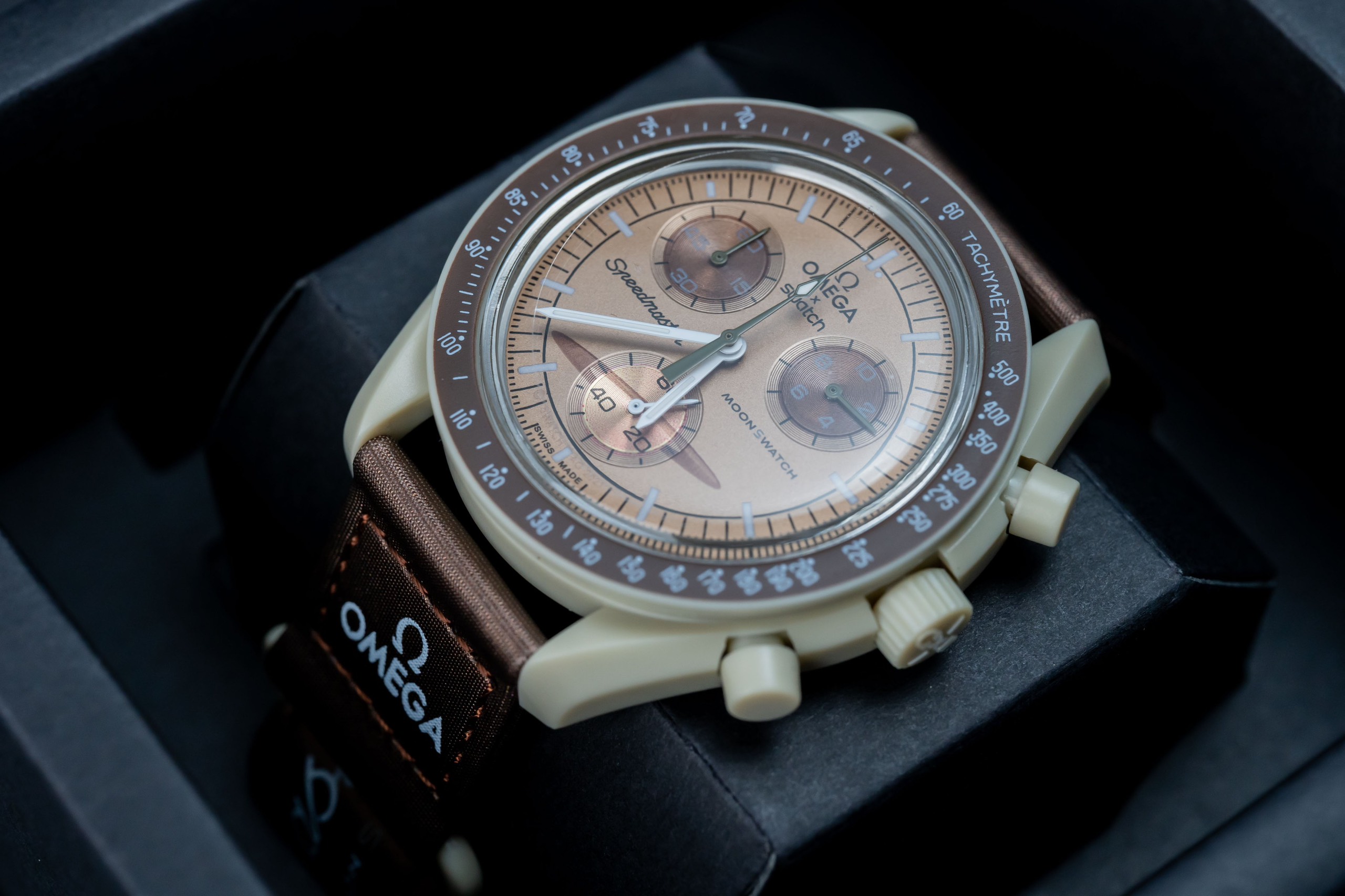 Đồng hồ Omega x Swatch SpeedMaster MoonSwatch Fake Cao Cấp Sao Thổ Đồng hồ Omega x Swatch SpeedMaster MoonSwatch Fake Cao Cấp Sao Thổ