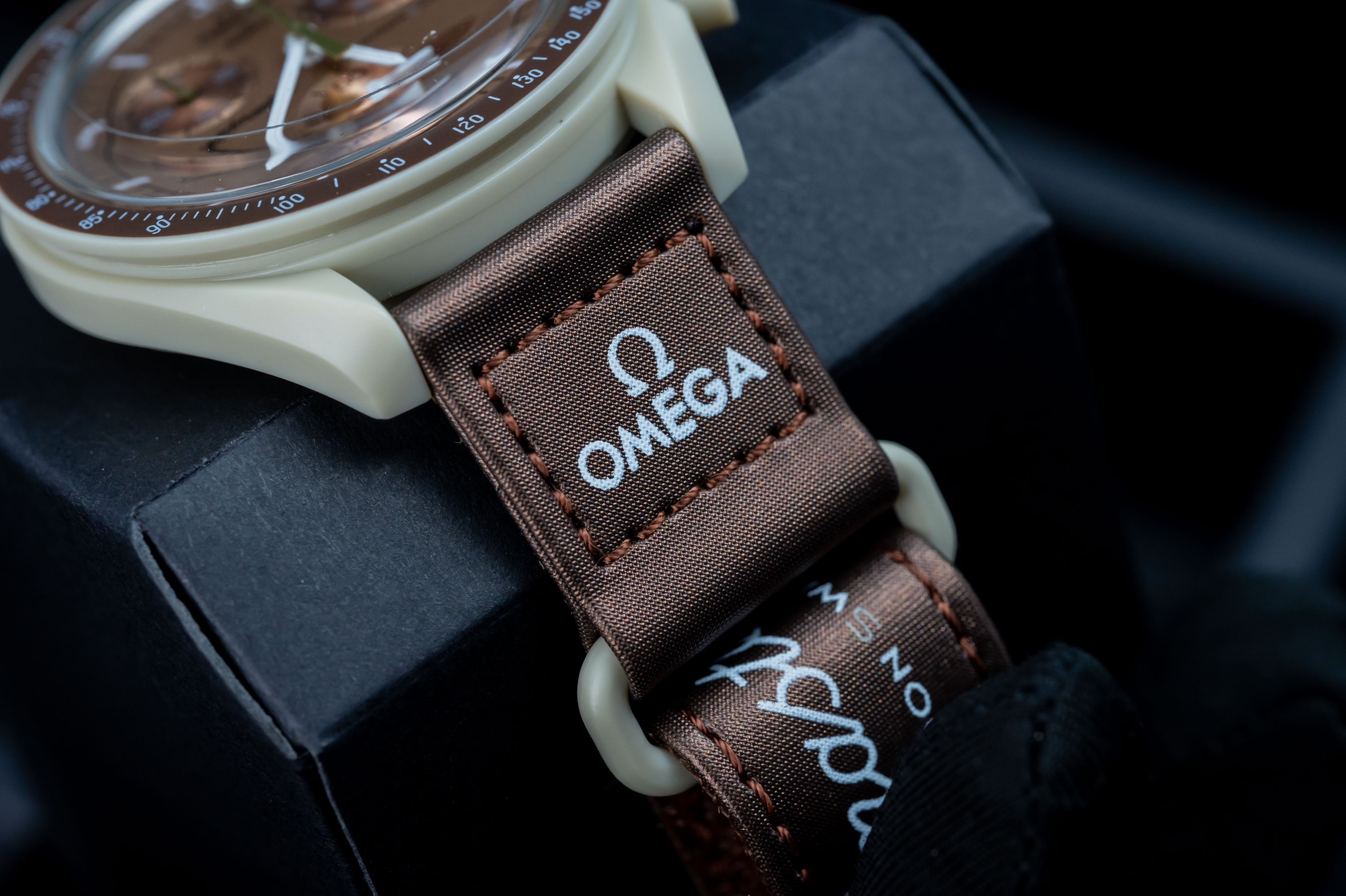 Đồng hồ Omega x Swatch SpeedMaster MoonSwatch Fake Cao Cấp Sao Thổ Đồng hồ Omega x Swatch SpeedMaster MoonSwatch Fake Cao Cấp Sao Thổ