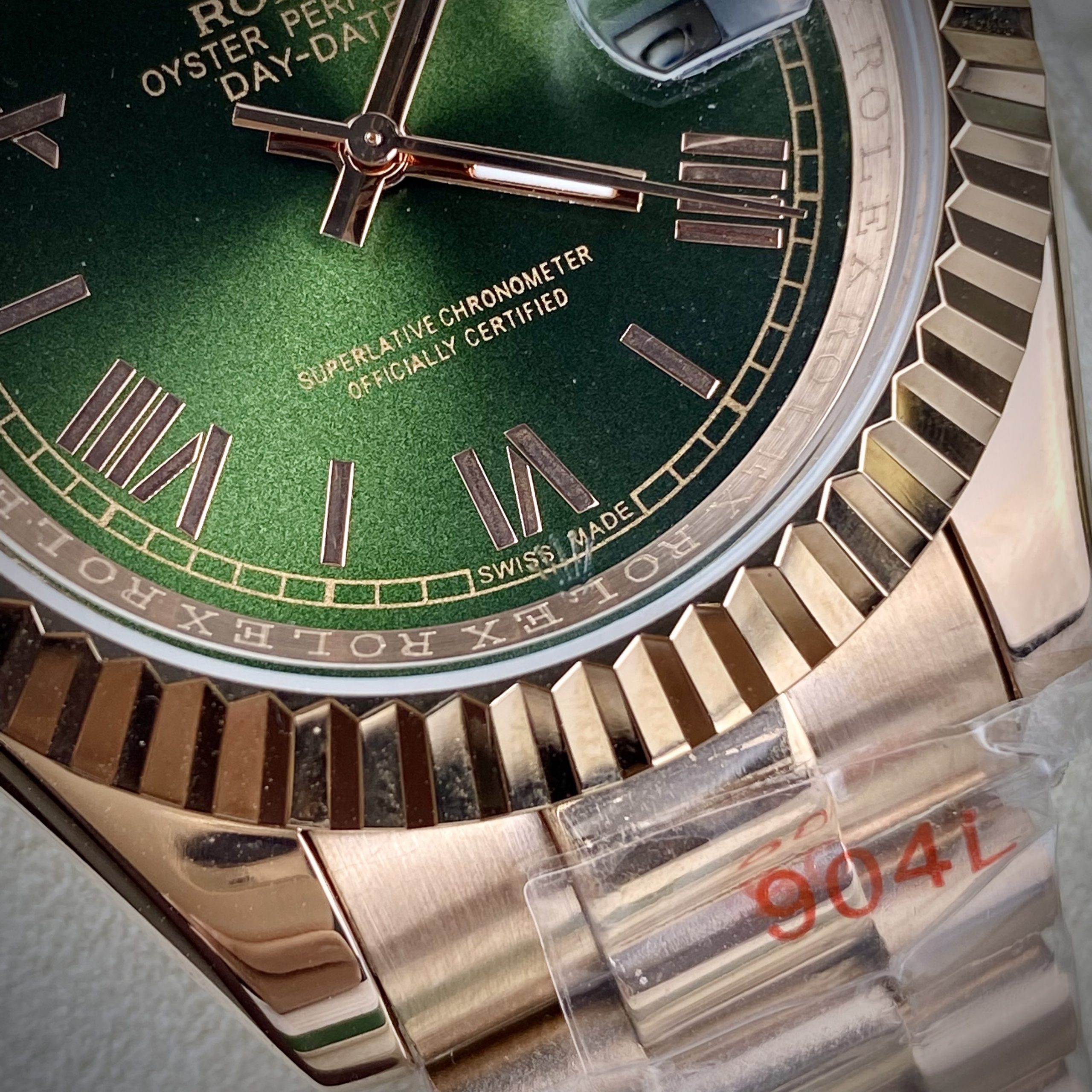 Đồng hồ Rolex Day-Date Rose gold mặt xanh lá Super Fake Nhật 40mm Đồng hồ Rolex Day-Date Rose gold mặt xanh lá Super Fake Nhật 40mm