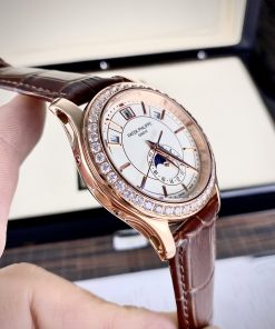 Đồng hồ Patek Philippe 5205R Fake 11 máy Nhật đính đá màu nâu 40mm