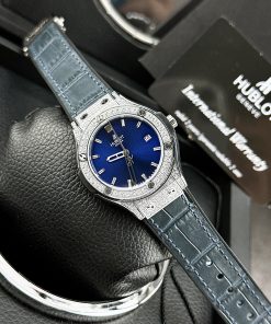 Đồng hồ Hublot giá rẻ nữ đính full đá màu xanh dương máy Nhật