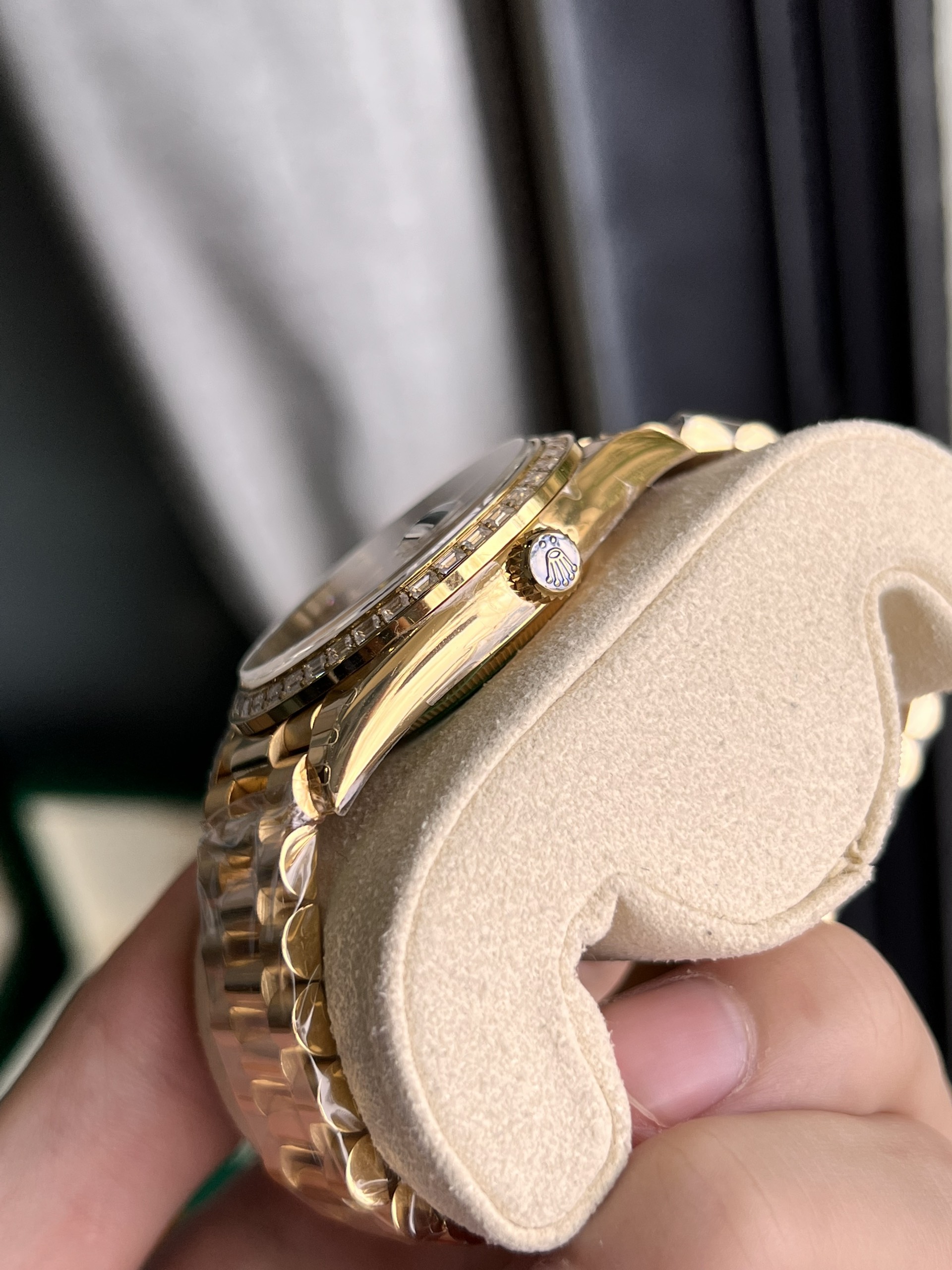 Đồng hồ Rolex Day-Date full Gold Replica 11 Thụy Sỹ EW Factory nam 40mm Đồng hồ Rolex Day-Date full Gold Replica 11 Thụy Sỹ EW Factory nam 40mm