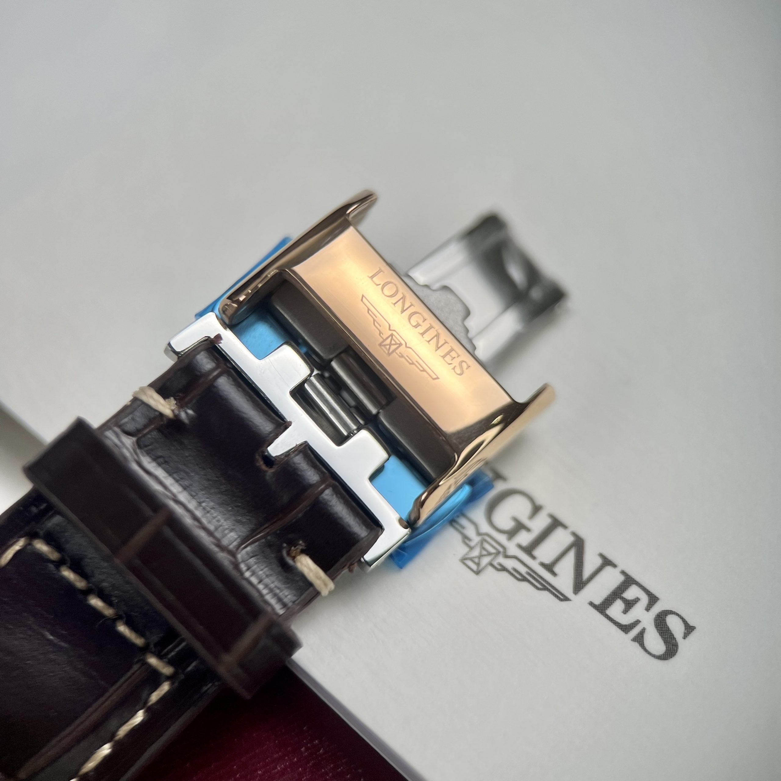 Đồng Hồ cơ Automatic Longines Master dây da màu demi 40mm Đồng Hồ cơ Automatic Longines Master dây da màu demi 40mm