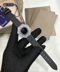 Đồng hồ nữ siêu cấp Piaget Limelight dây da màu đen đính đá 33mm