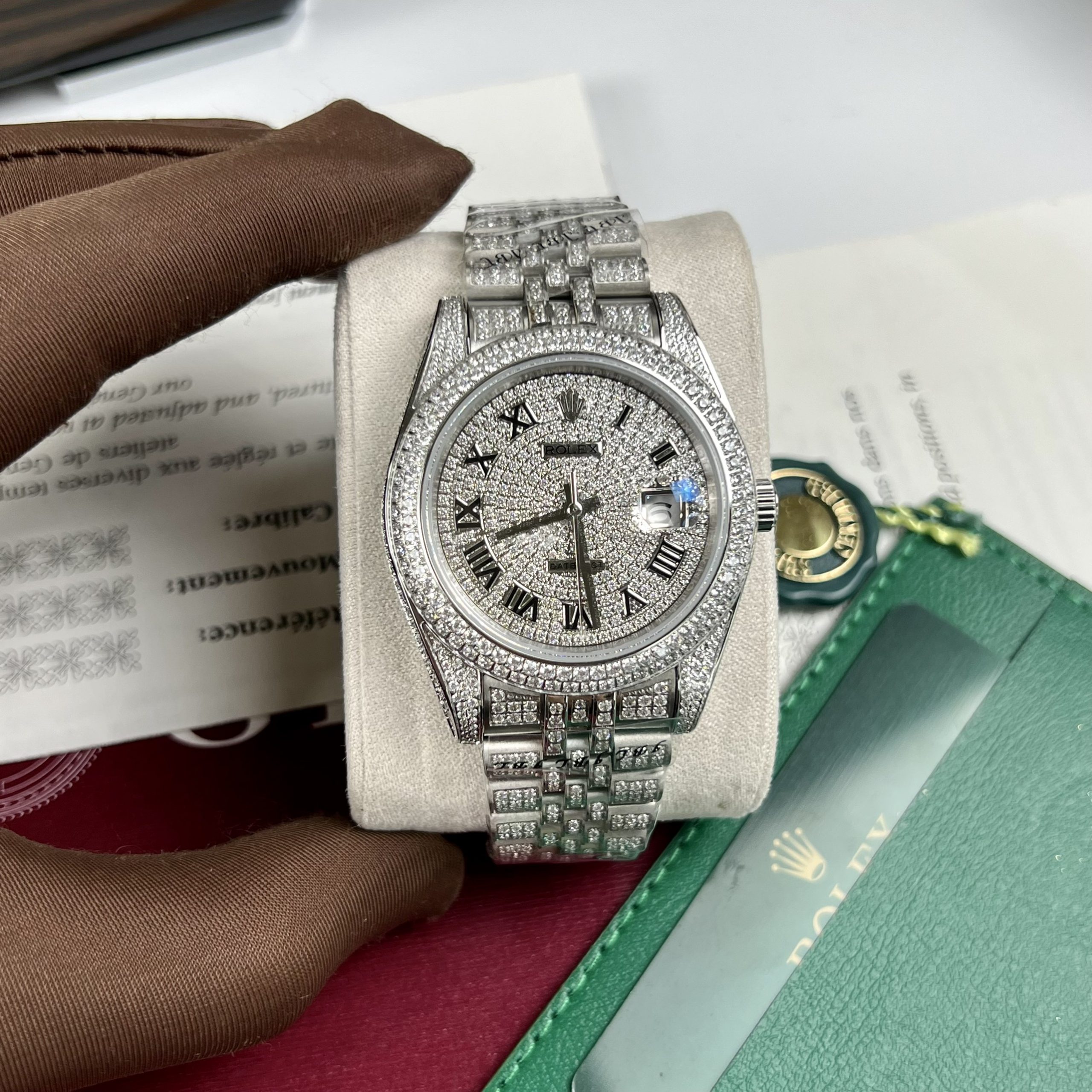 Đồng hồ Rolex DateJust fake cao cấp nam máy cơ đính full đá Swarovski dây kim loại 41mm Đồng hồ Rolex DateJust fake cao cấp nam máy cơ đính full đá Swarovski dây kim loại 41mm
