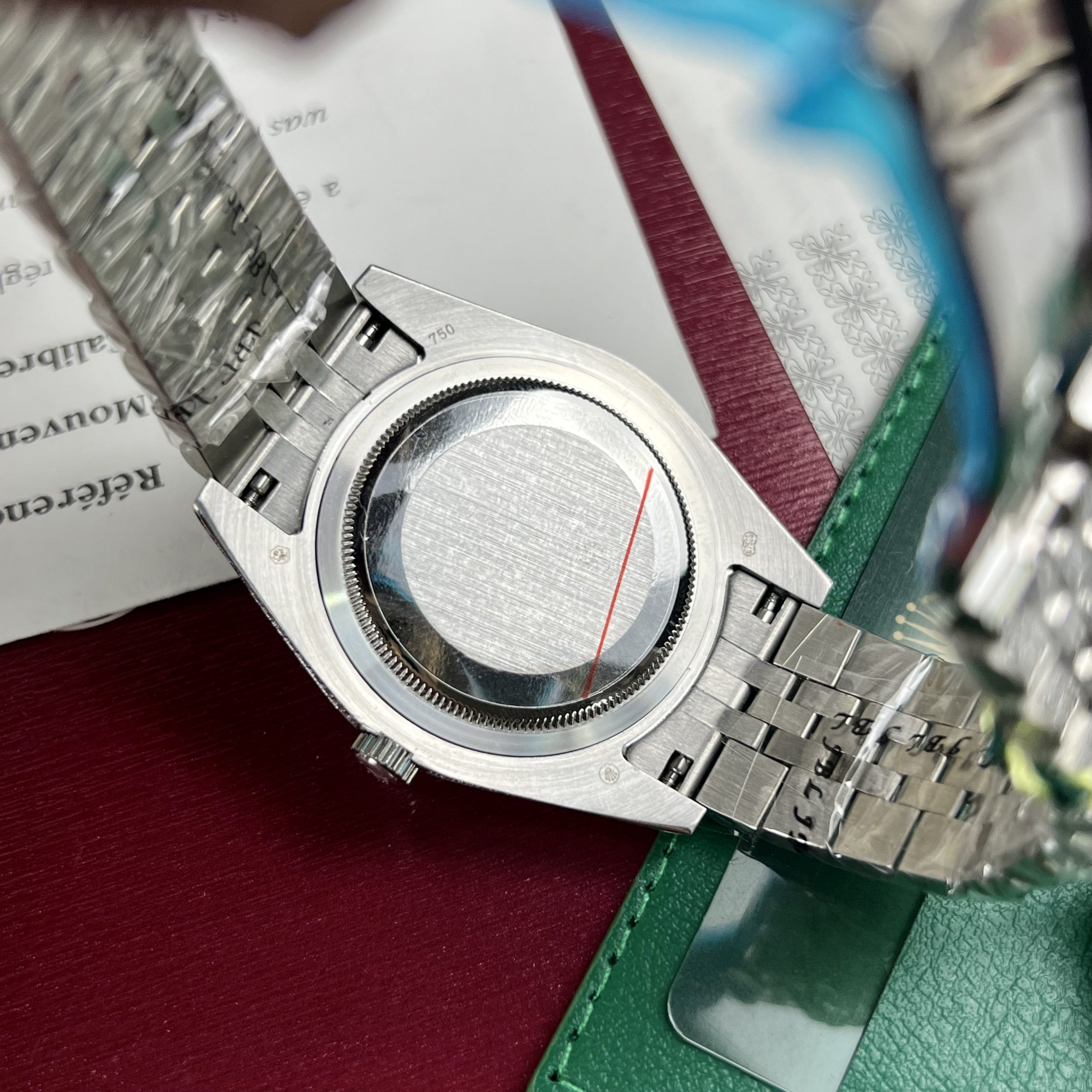 Đồng hồ Rolex DateJust fake cao cấp nam máy cơ đính full đá Swarovski dây kim loại 41mm Đồng hồ Rolex DateJust fake cao cấp nam máy cơ đính full đá Swarovski dây kim loại 41mm