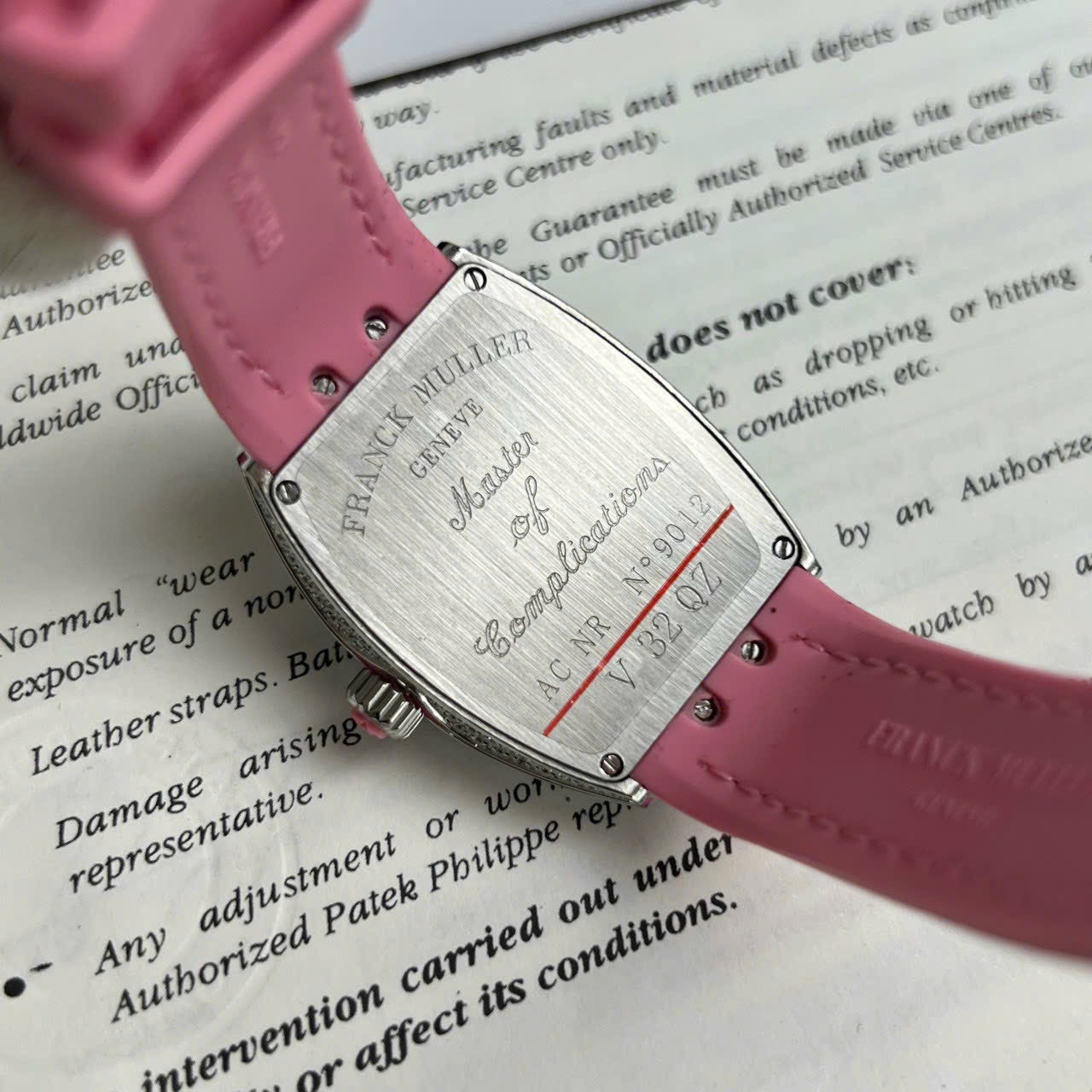 Đồng hồ nữ Franck Muller V32 ABF thuỵ sỹ màu hồng cá tính 36mm Đồng hồ nữ Franck Muller V32 ABF thuỵ sỹ màu hồng cá tính 36mm