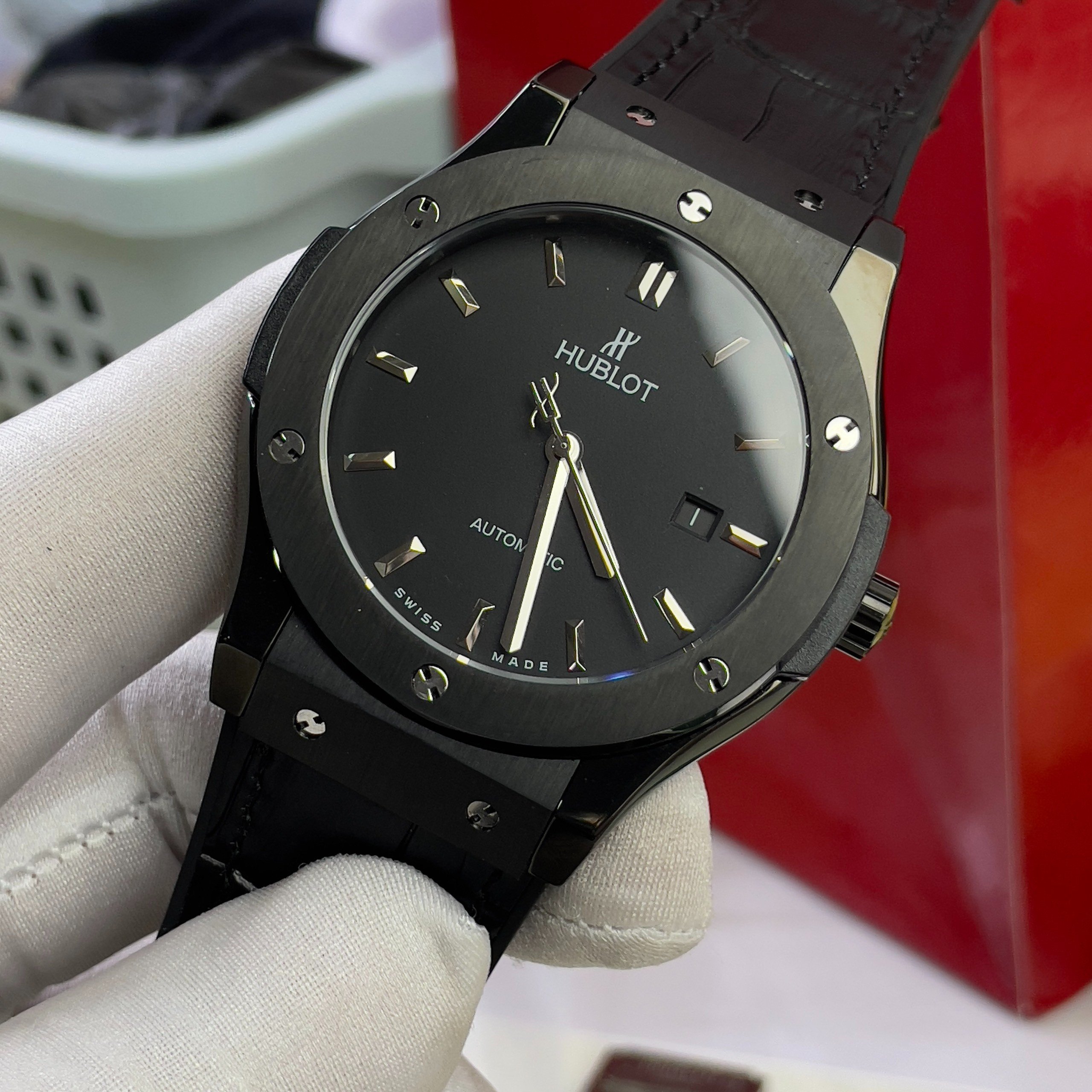 Đồng hồ Hublot Classic Fusion nam màu đen Fake giá rẻ 42mm (2) Đồng hồ Hublot Classic Fusion nam màu đen Fake giá rẻ 42mm (2)