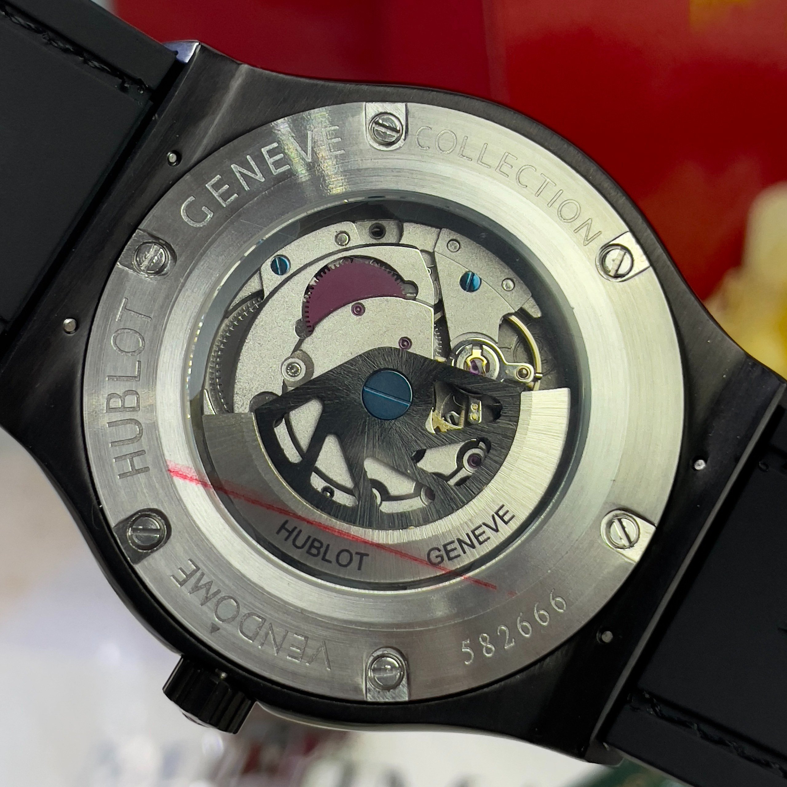 Đồng hồ Hublot Classic Fusion nam màu đen Fake giá rẻ 42mm (6) Đồng hồ Hublot Classic Fusion nam màu đen Fake giá rẻ 42mm (2)