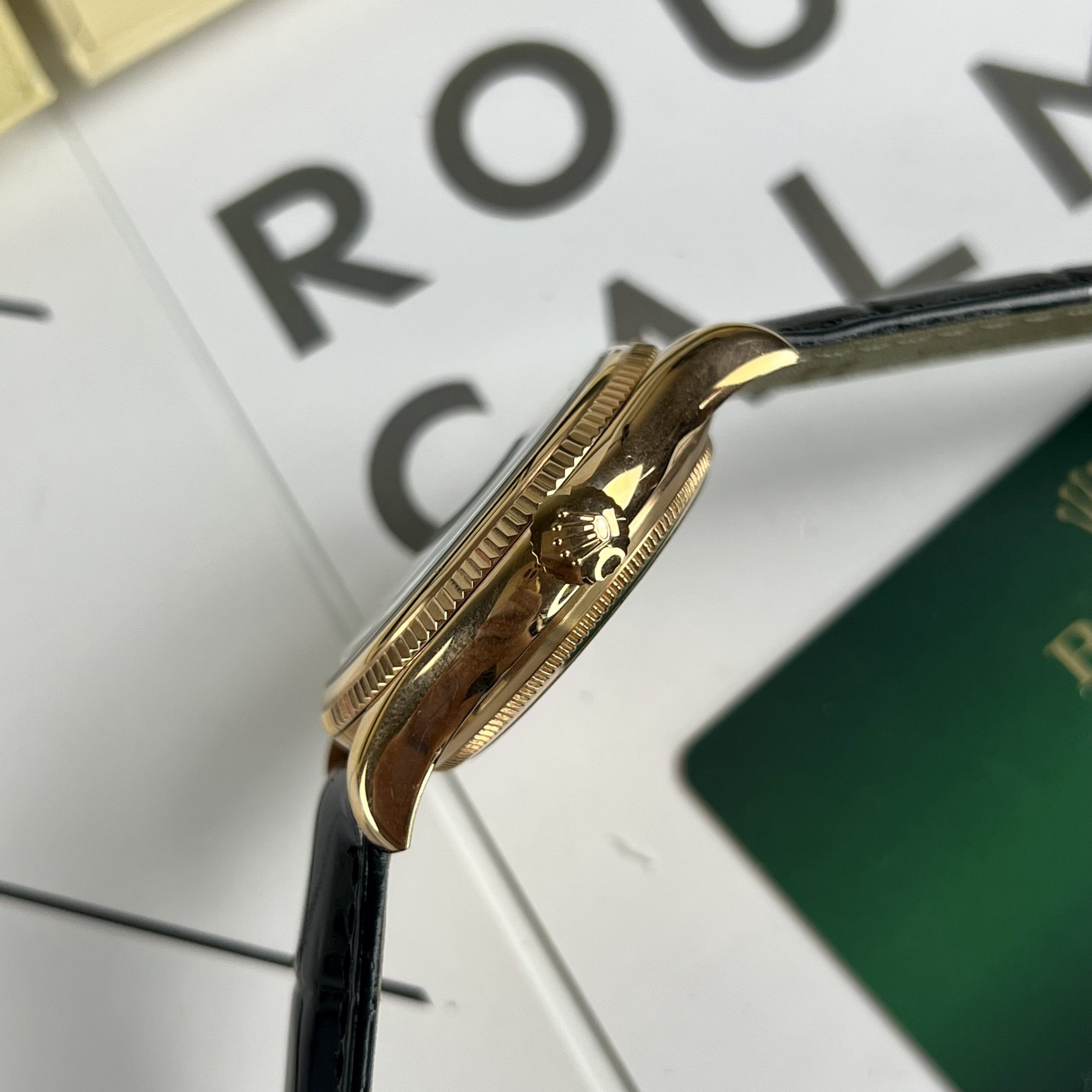 Đồng hồ Rolex Cellini nam mặt đen Replica 11 cao cấp 39mm (5) Đồng hồ Rolex Cellini nam mặt đen Replica 11 cao cấp 39mm (2)