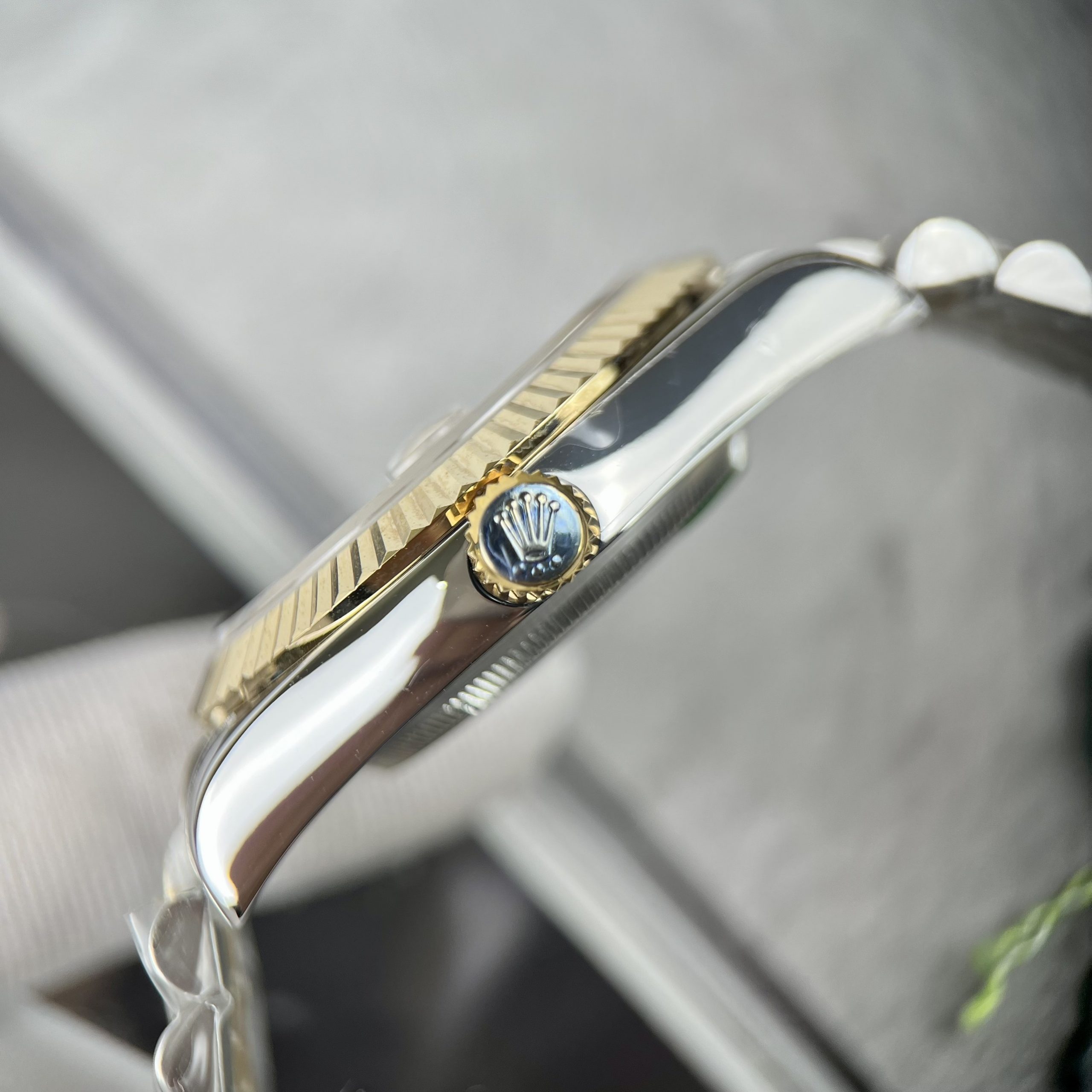 Đồng hồ Rolex DateJust nam mặt lá cây nhiệt đới Replica 11 41mm (8) Đồng hồ Rolex DateJust nam mặt lá cây nhiệt đới Replica 11 41mm (2)