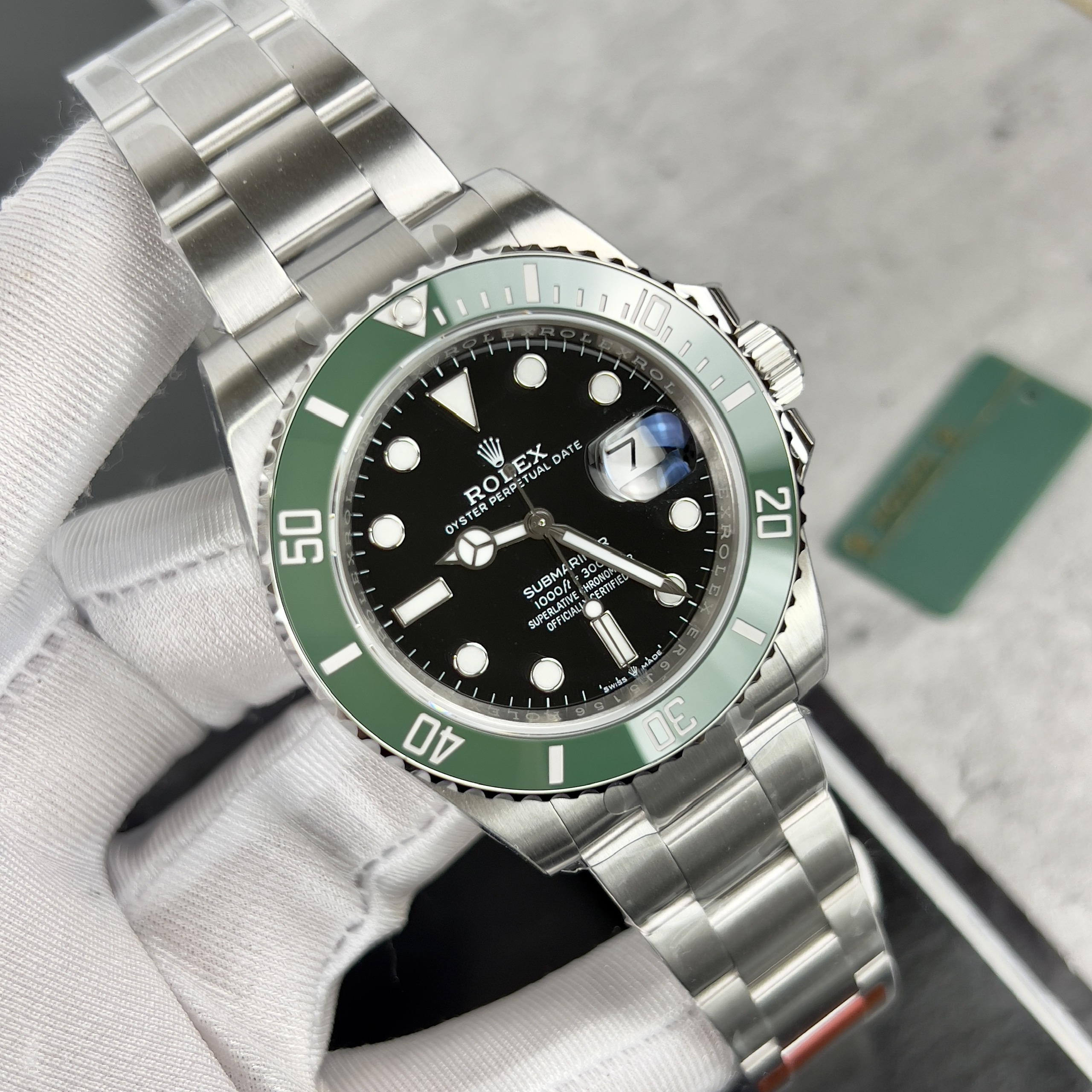 Đồng hồ Rolex Submariner nam dây kim loại EW Factory Replica 11 40mm (1) Đồng hồ Rolex Submariner nam dây kim loại EW Factory Replica 11 40mm (2)