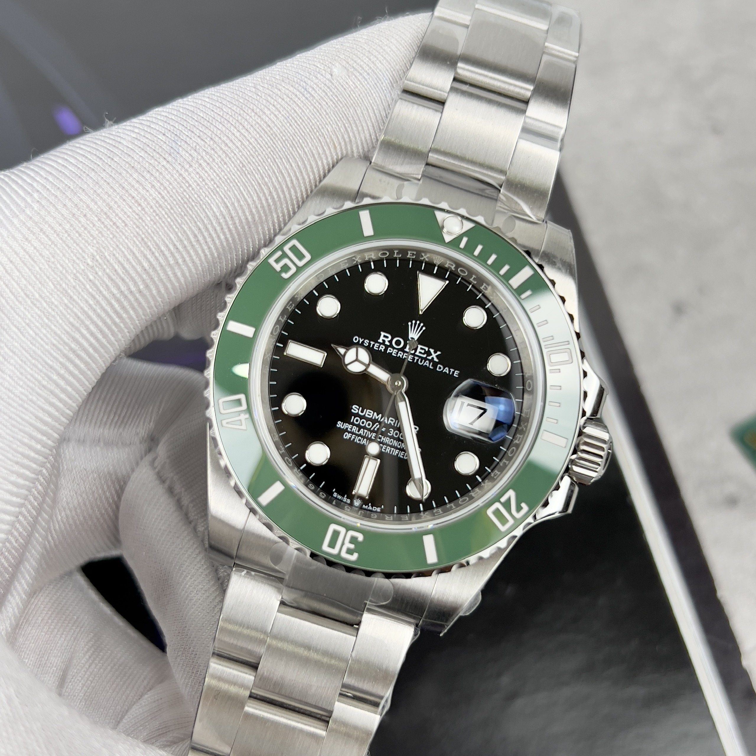 Đồng hồ Rolex Submariner nam dây kim loại EW Factory Replica 11 40mm (8) Đồng hồ Rolex Submariner nam dây kim loại EW Factory Replica 11 40mm (2)