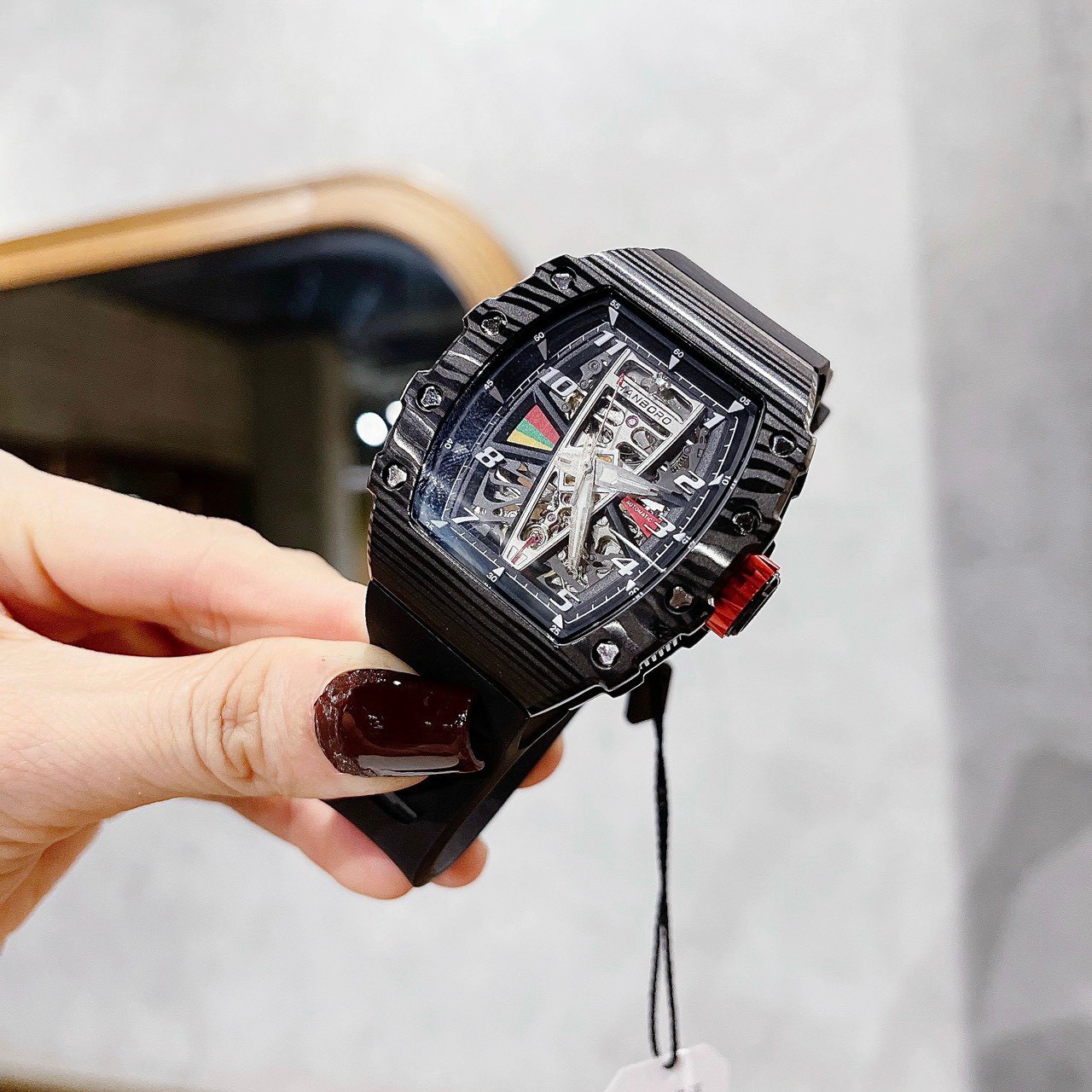 Đồng hồ chính hãng Hanboro By Huboler nam máy cơ tự động 40x48mm (2) Đồng hồ chính hãng Hanboro By Huboler nam máy cơ tự động 40x48mm (2)