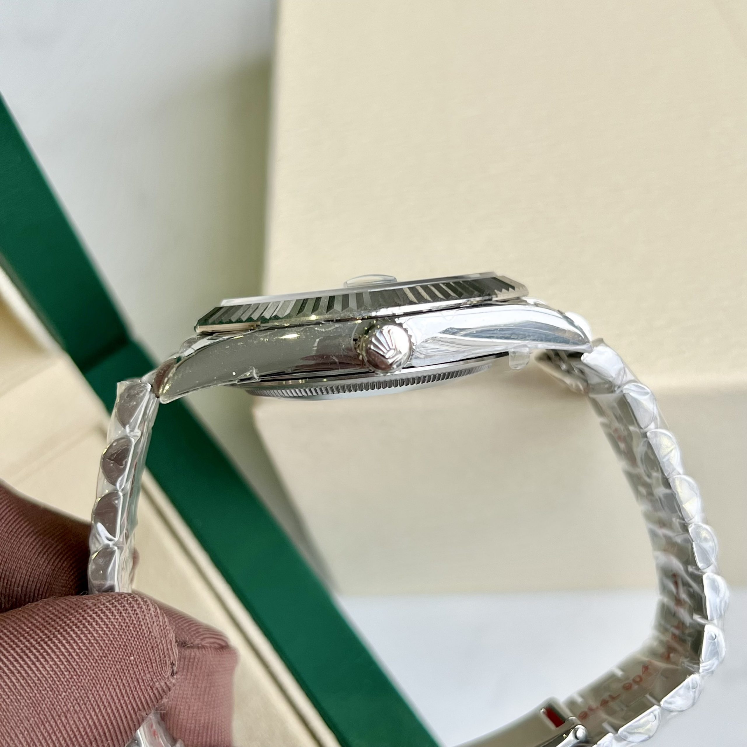 Đồng hồ nam Rolex DateJust Rep 11 mặt xám cọc số đá 41mm (1) Đồng hồ nam Rolex DateJust Rep 11 mặt xám cọc số đá 41mm (2)