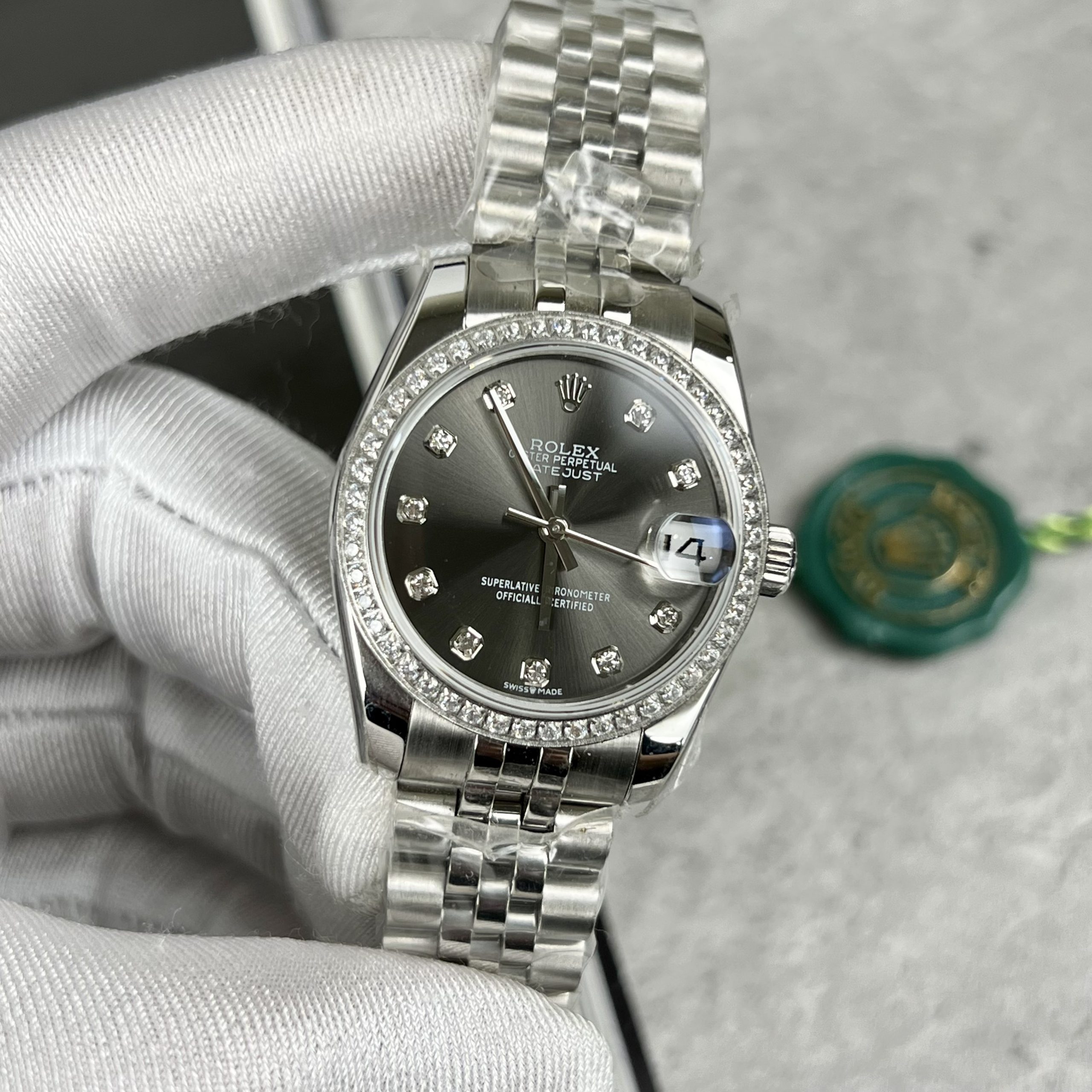 Đồng hồ nam Rolex DateJust Replica 11 nam đính đá EW Factory 41mm (8) Đồng hồ nam Rolex DateJust Replica 11 nam đính đá EW Factory 41mm (2)