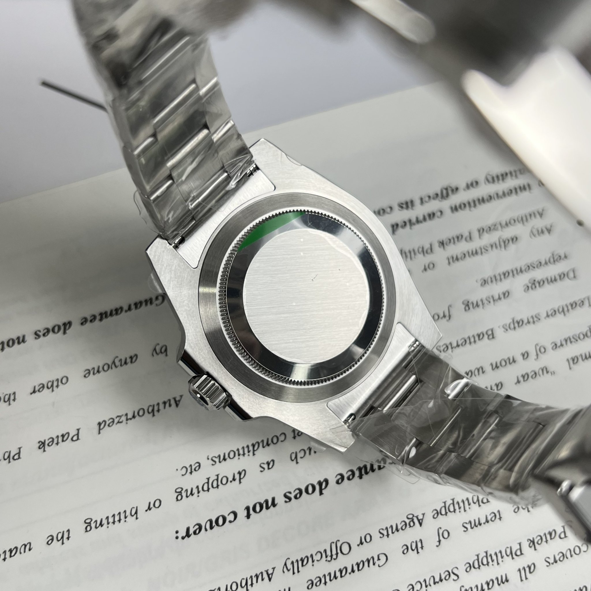 Đồng hồ nam Rolex Submariner Replica 11 EW Factory 40mm (3) Đồng hồ nam Rolex Submariner Replica 11 EW Factory 40mm (2)