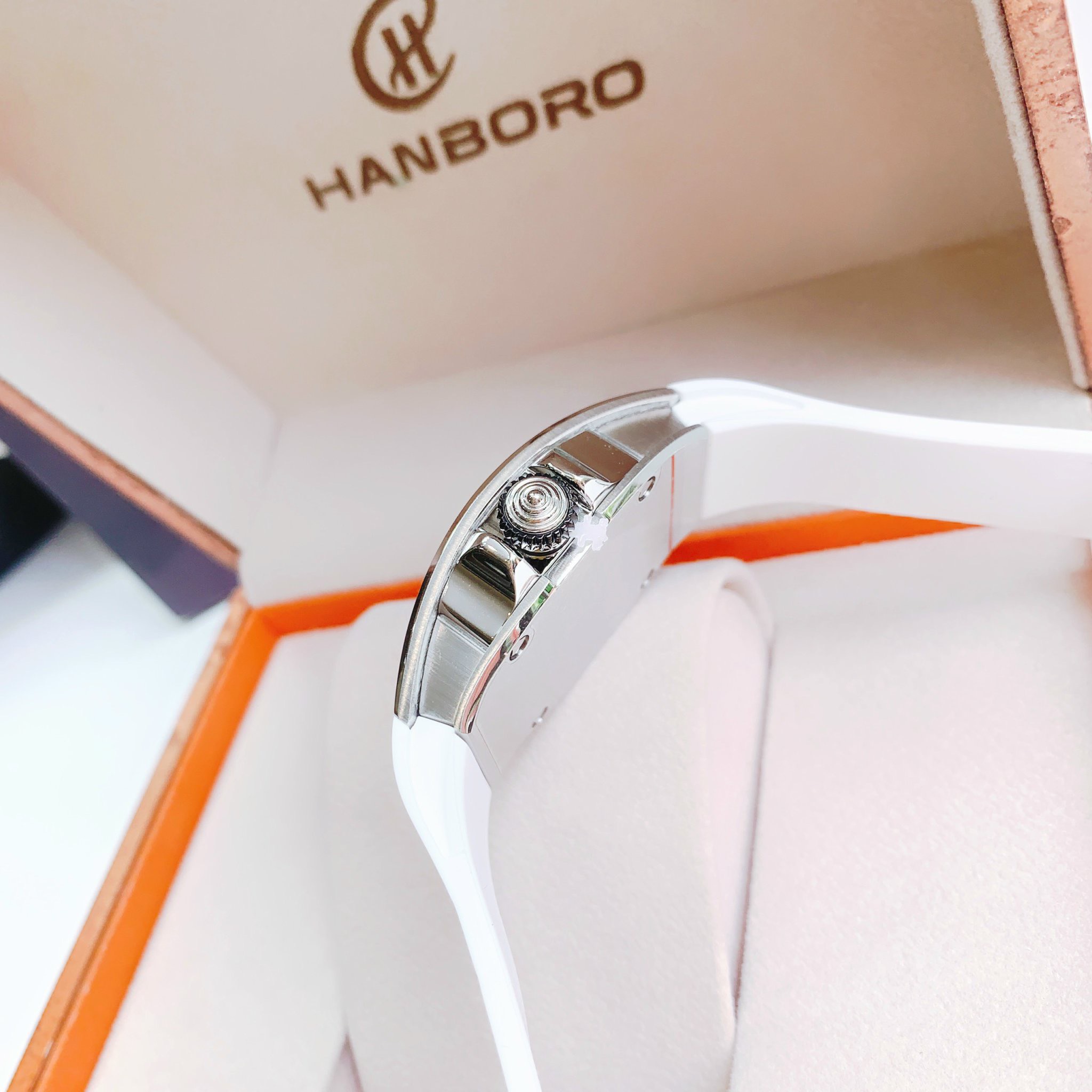 Đồng hồ nữ Hanboro chính hãng họa tiết nốt nhạc 36mm (6) Đồng hồ nữ Hanboro chính hãng họa tiết nốt nhạc 36mm (2)