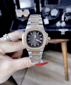 Đồng hồ Patek Philippe giá 2 triệu Nautilus nữ màu demi gold 30mm (2)